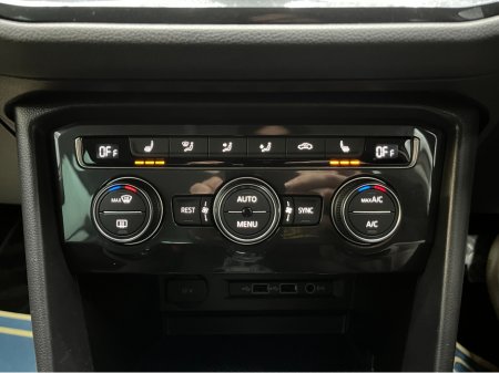 2020 Volkswagen Tiguan - thumbnail 23