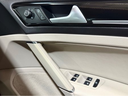 2017 Volkswagen Golf - thumbnail 3