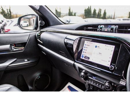 2026 Toyota Hilux - thumbnail 25