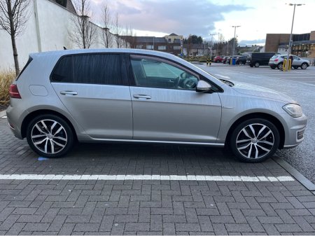 2020 Volkswagen E-Golf 136BHP 5DR AUTO E-GOLF , €16,450 thumbnail