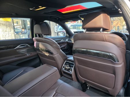 2017 BMW 7 Series - thumbnail 28