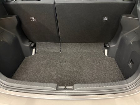 2020 Toyota Yaris - thumbnail 20