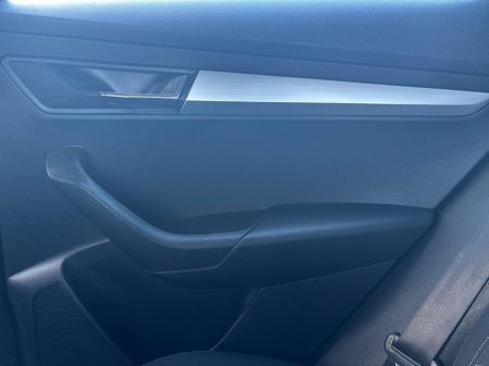 2019 Skoda Karoq 1.6TDI 115bhp Ambition €20,995 thumbnail