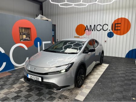 2025 Toyota Prius - thumbnail 5