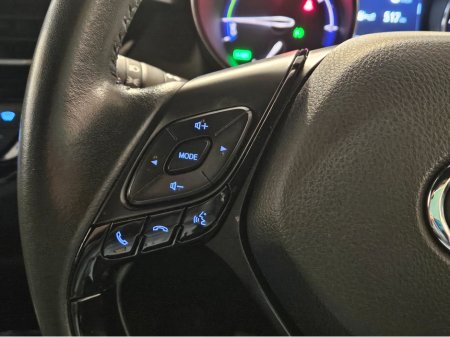 2023 Toyota C-HR HYBRID SPORT 4DR AUTO €25,950 thumbnail