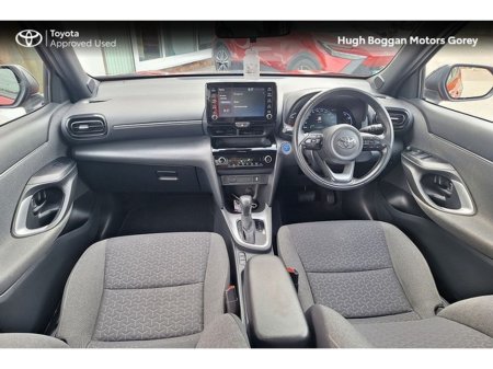 2023 Toyota Yaris Cross YARIS CROSS LUNA SPORT €27,950 thumbnail