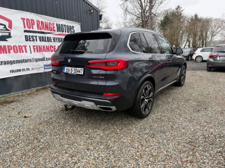 2020 BMW X5 xDrive45e xLine €34,999 thumbnail