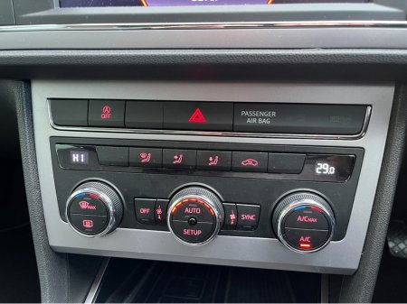 2020 SEAT Leon XCELLENCE 1.5 TSI 130HP //HIGH SPEC//LOW MILES//KEYLESS ENTRY//REVERSE CAMERA//CARPLAY// €17,950 thumbnail