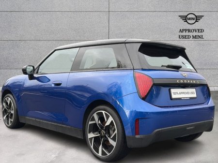 2024 MINI Hatch - view 2
