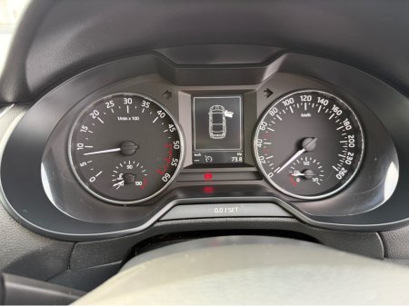 2016 Skoda Octavia 2.0 TDI Pan Roof €7,990 thumbnail