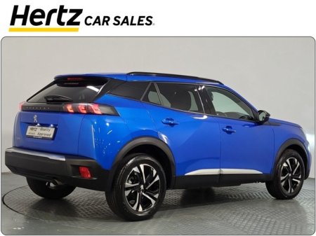 2023 Peugeot 2008 - thumbnail 8