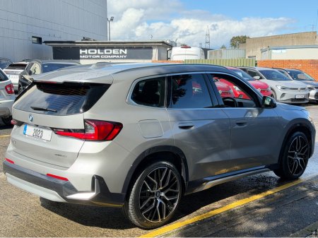 2023 BMW iX1 - thumbnail 9