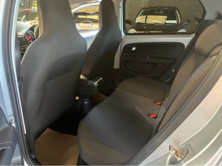 2015 Volkswagen up! 2015 automatic €8,995 thumbnail