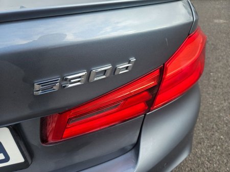 2020 BMW 5 Series - thumbnail 4