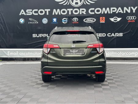 2015 Honda Vezel Hybrid €15,250 thumbnail