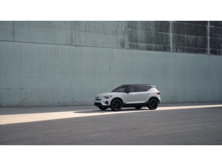 2026 Volvo EX40 - thumbnail 9