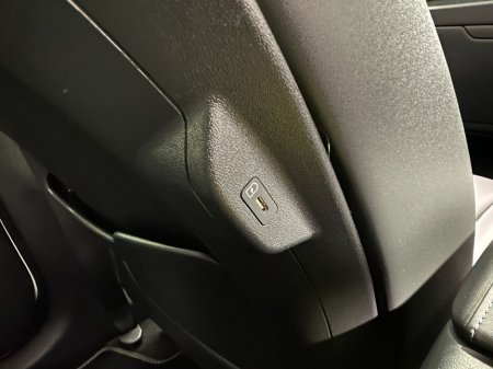 2023 Kia Niro EV K3 450KMS Range €26,800 thumbnail