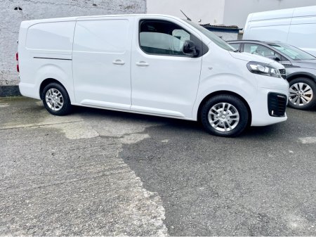 2022 Opel Vivaro - view 3