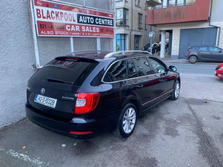 2014 Skoda Superb - thumbnail 20