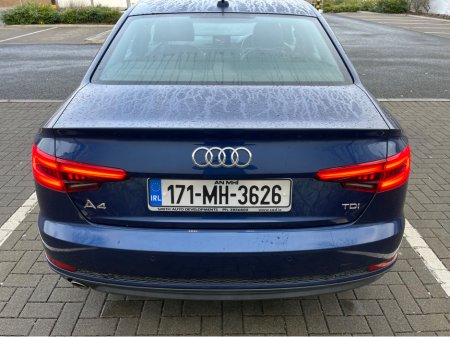 2017 Audi A4 - thumbnail 5