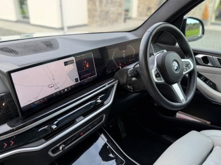 2024 BMW X5 xDrive45e M Sport €87,990 thumbnail