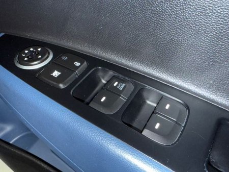 2017 Hyundai i10 - thumbnail 8