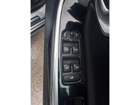 2017 Volvo V60 - thumbnail 31