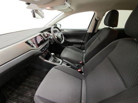 2019 Volkswagen Polo - view 4