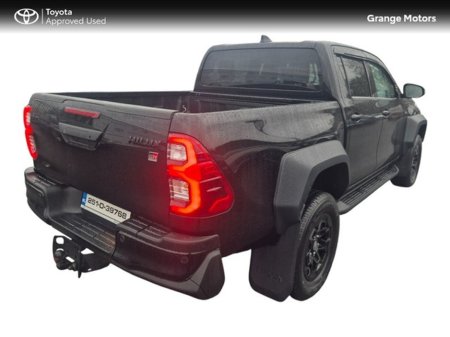 2025 Toyota Hilux 2.8 GR SPORT II CREWCAB €66,950 thumbnail