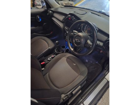 2018 MINI Hatch XS52 4DR COOPER// STUNNING CAR IRSIH CAR FROM NEW FULL MAIN DEALER SERVICE HISTORY €14,950 thumbnail