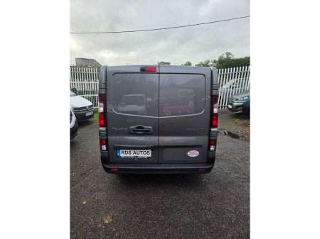 2016 Renault Trafic LL29 DCI 140 SPORT CREW VAN 3DR €21,500 thumbnail