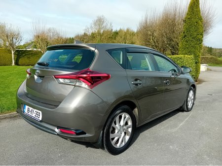 2018 Toyota Auris - thumbnail 10
