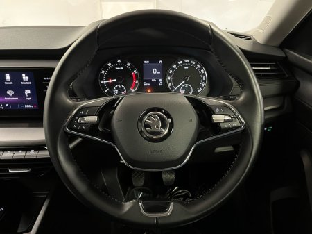 2023 Skoda Octavia Ambition Combi 1.0TSI 110BHP - Reversing Camera - Climate Control - Cruise Control - Auto Lights/Wipers - Apple CarPlay/Android Auto €25,950 thumbnail