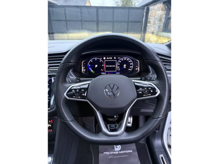 2023 Volkswagen Tiguan 2.0 TDI 150HP R-Line DSG 27.5% €49,995 thumbnail