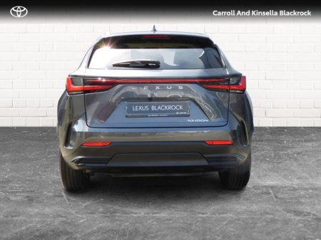 2024 Lexus NX 300 h PHEV Executive AWD €57,950 thumbnail