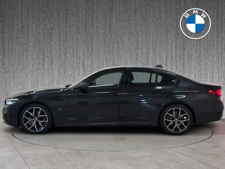 2022 BMW 5 Series - photo 3