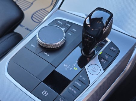 2021 BMW 3 Series - thumbnail 24