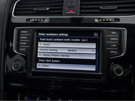 2017 Volkswagen Golf 2017 Golf 1.2tsi HIGHLINE/High spec/1yr warranty €16,888 thumbnail