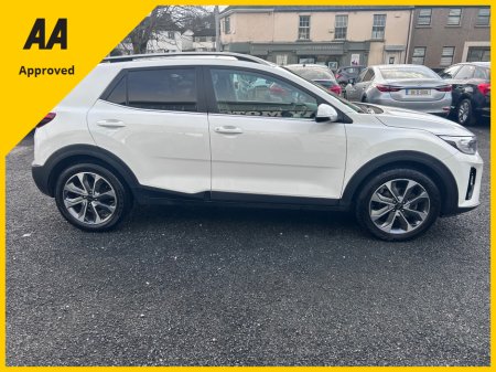 2018 Kia Stonic 2018 KIA STONIC 1.4 K3 PETROL LOW KMS €12,950 thumbnail