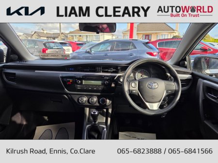 2015 Toyota Corolla - thumbnail 11