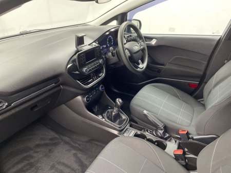 2019 Ford Fiesta - photo 2