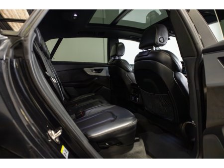 2019 Audi Q8 - thumbnail 12