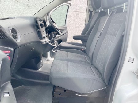 2023 Mercedes-Benz Vito - thumbnail 31