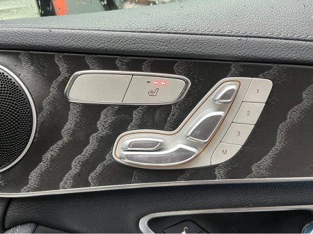 2016 Mercedes-Benz C Class €20950! 2016 MERCEDES-BENZ C220D AVANTGARDE AMG LINE 2.0 AUTOMATIC / CRUISE CONTROL / REVERSE CAMERA / ELECTRIC MEMORY & HEATED SEATS / PADDLE SHIFTERS / AMBIENT LIGHTS AND MORE €20,950 thumbnail