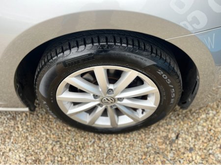 2017 Volkswagen Golf - thumbnail 17