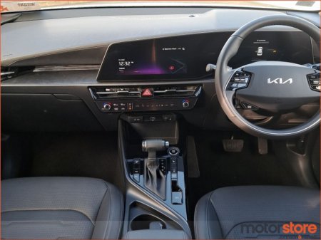 2025 Kia Niro K3 1.6 Petrol HEV (Kia Warranty / AA Membership / Bishopstown) €35,900 thumbnail