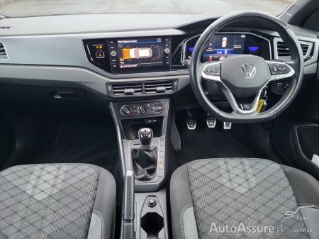 2022 Volkswagen Taigo - view 3