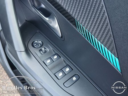 2022 Peugeot 2008 - thumbnail 20