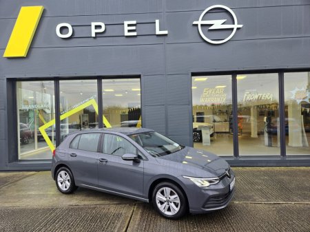 2023 Volkswagen Golf 1.0 TSI 110HP Life €25,950 thumbnail