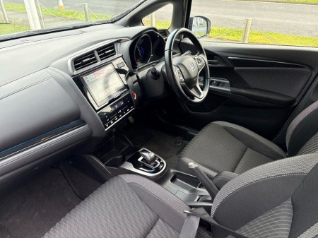 2017 Honda Fit 1.5L Petrol Hybrid Automatic €13,950 thumbnail